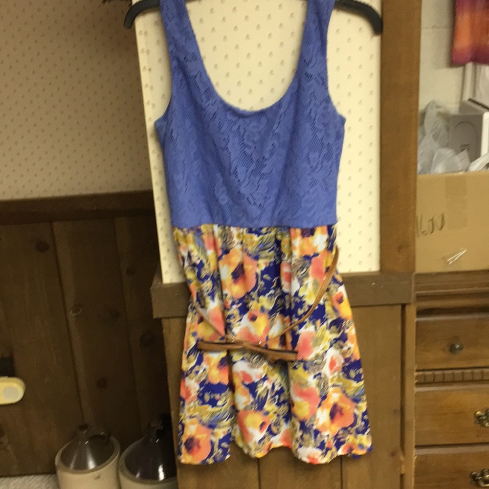 Floral/lace dress size M